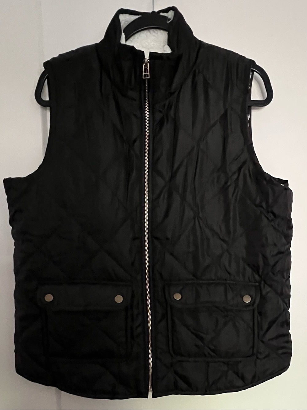 Mud Pie Black Quilted Men's Vest with Front Zipper